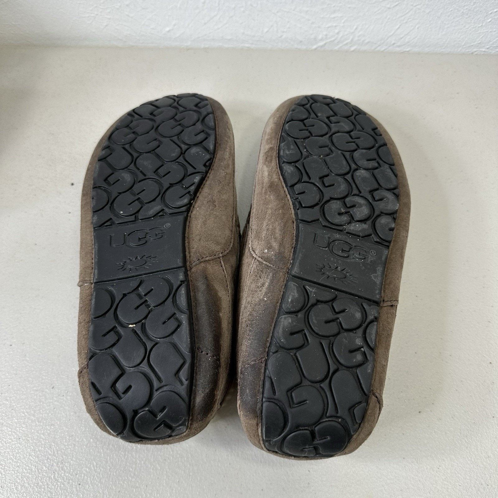 Ugg UGG Australia Ascot Brown Suede Sheepskin Slippers Size 11 Size US 11 / EU 44 - 6 Thumbnail