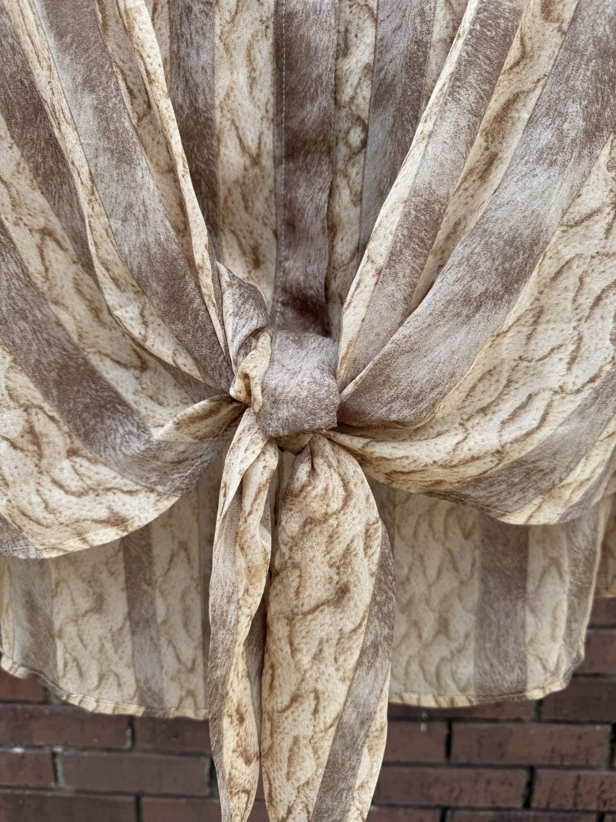 Other Entro Snake Skin Print Relaxed Sheer Blouse Front Tie Size S / US 4 / IT 40 - 2 Thumbnail