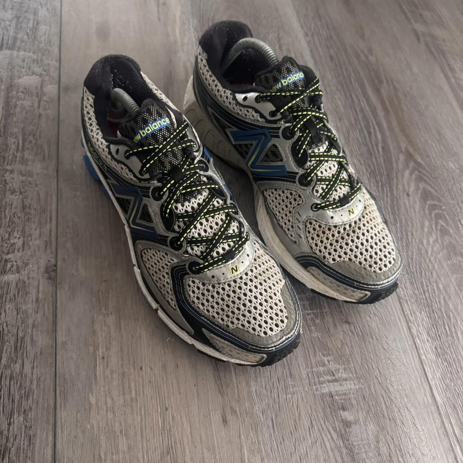 New Balance NEW BALANCE • 860v3 "Multi" (10.5M) Size US 10.5 / EU 43-44 - 7 Thumbnail