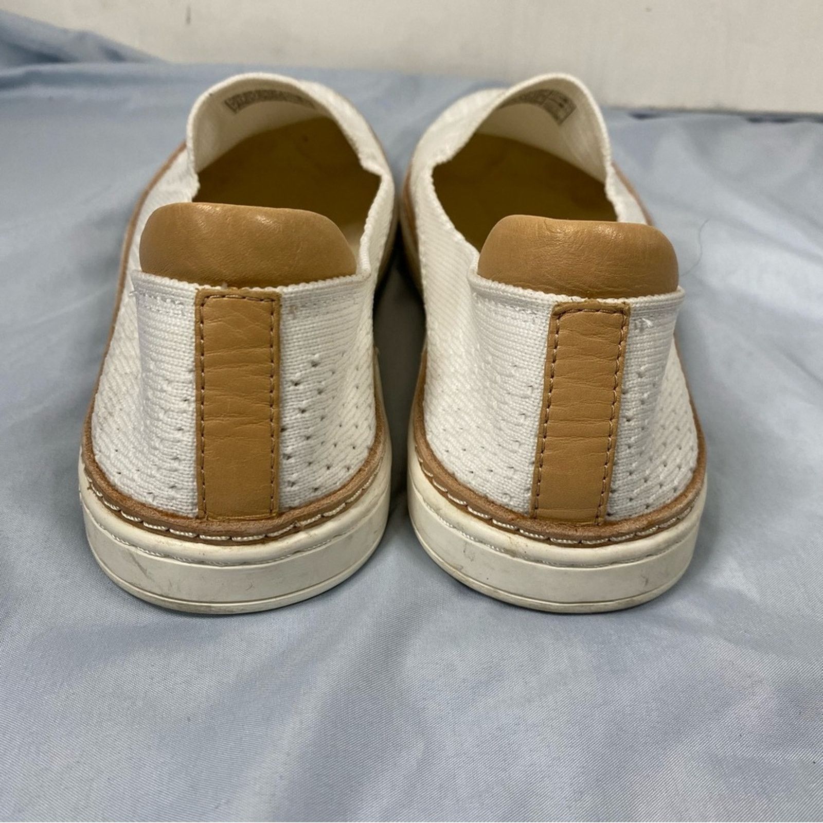 Ugg Ugg Australia Sammy Chevron Sneaker White Slip On Size 7.5 Size US 7.5 / IT 37.5 - 5 Thumbnail