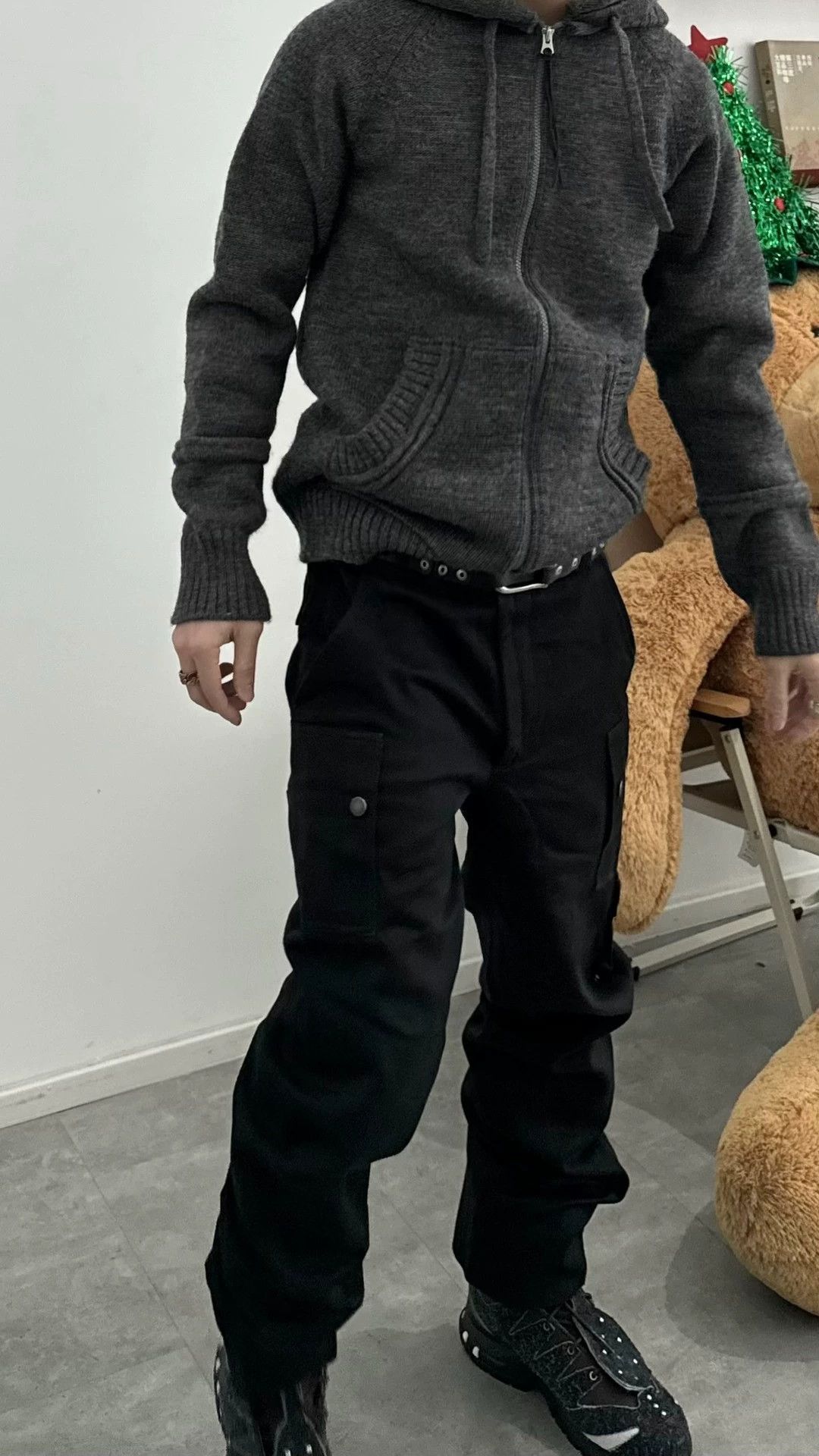 Louis Vuitton LV Rivet Cargo Pants Black Washed Distressed 48 Size US 32 / EU 48 - 5 Thumbnail