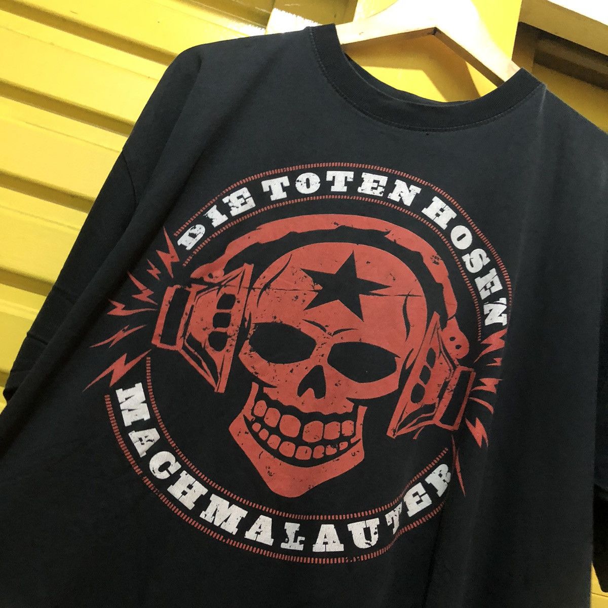 Band Tees Die Totten Hosen Tour Tee Size US XL / EU 56 / 4 - 1 Thumbnail