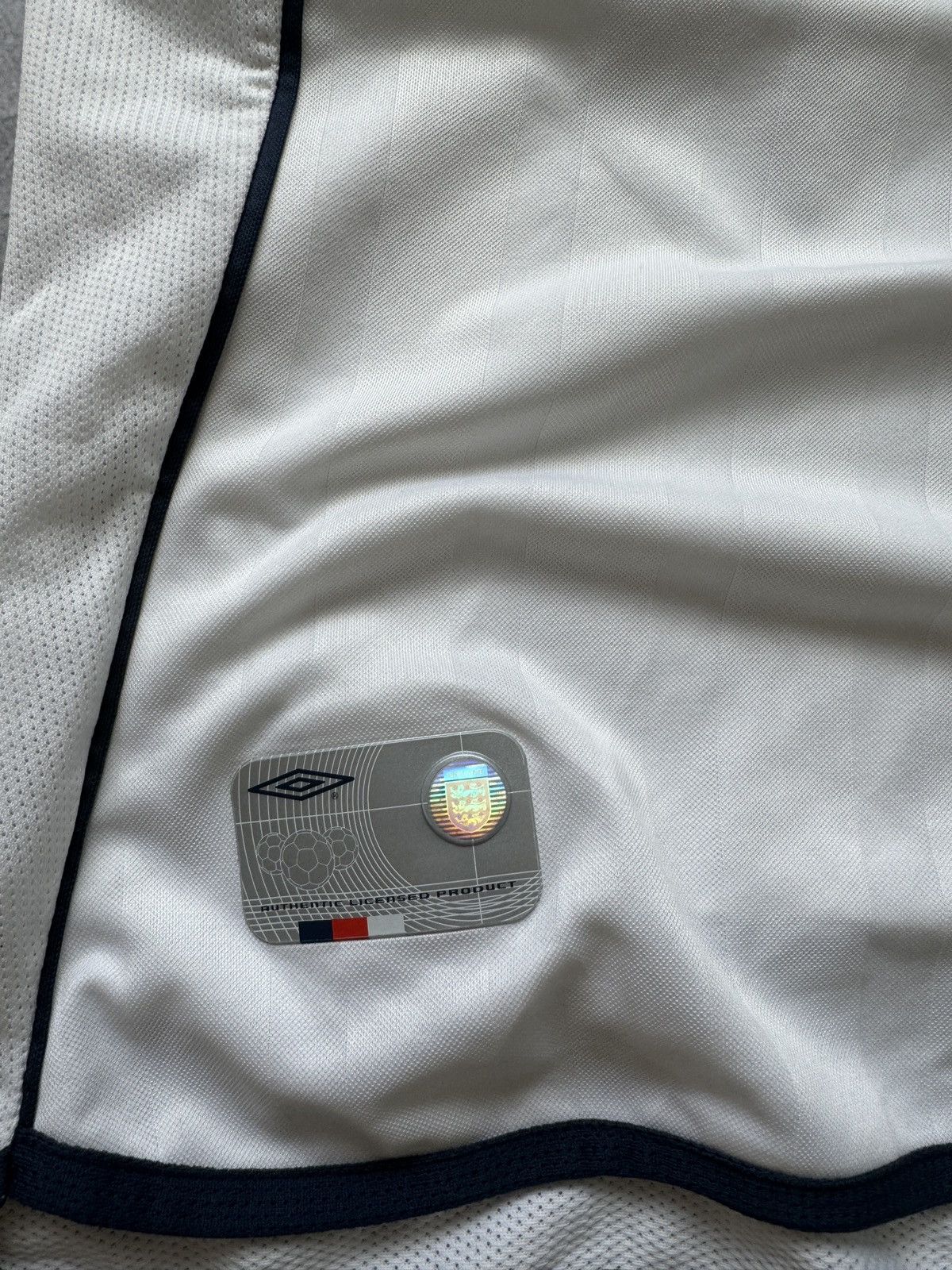 Umbro Vintage 2001-2003 Umbro England Home Jersey size L Size US L / EU 52-54 / 3 - 4 Thumbnail