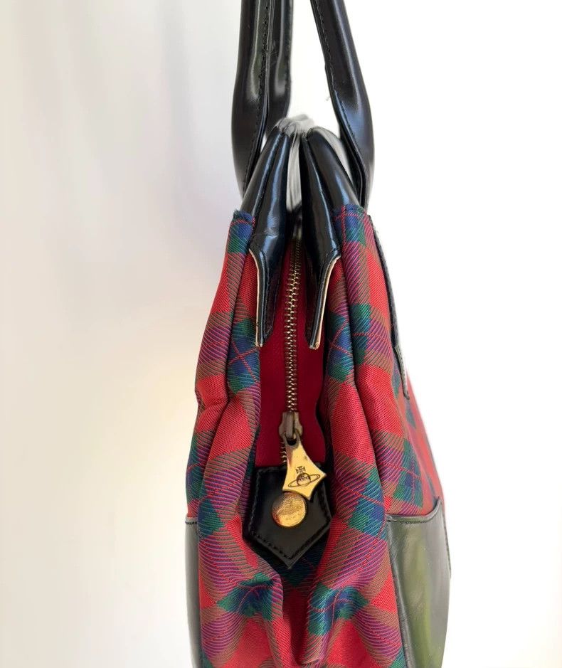 Vivienne Westwood Vivienne Westwood size os Used red checkered bowling bag ha Size ONE SIZE - 3 Thumbnail