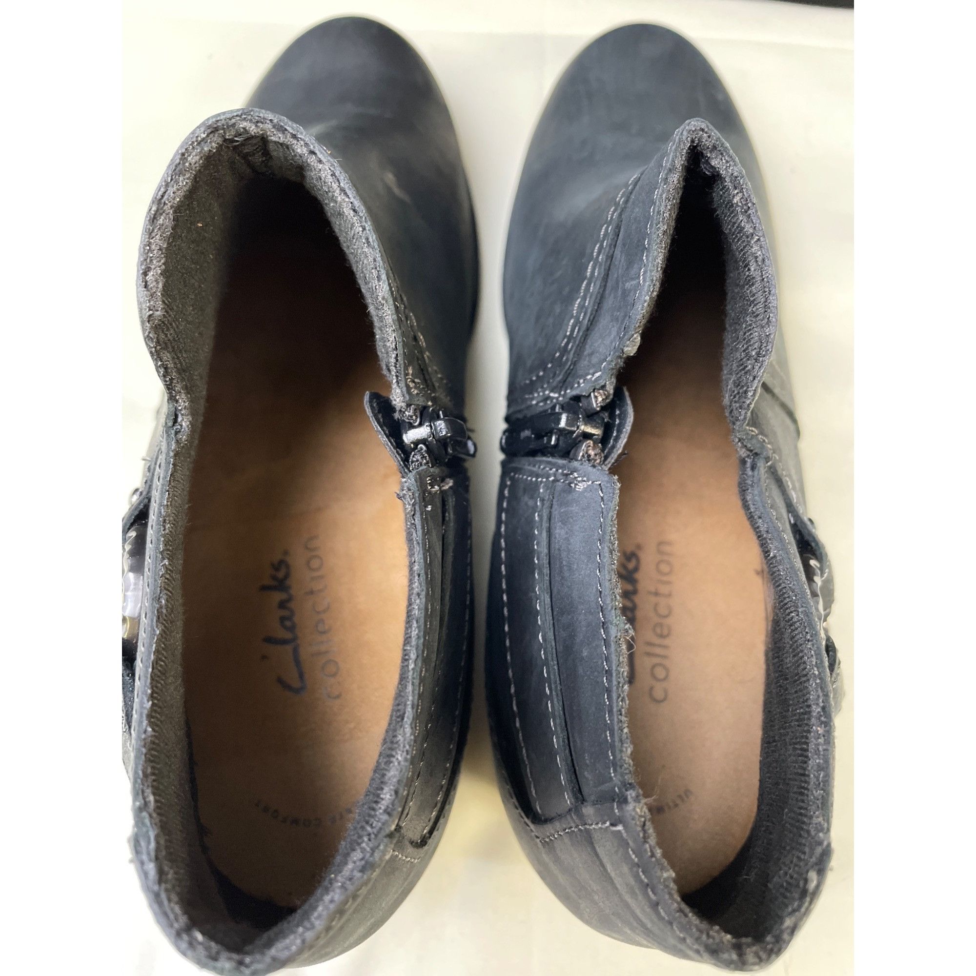 Clarks Clarks Women's Black Ankle Boots/ Shoes Zipper Side Size 7.5 Size US 7.5 / IT 37.5 - 7 Thumbnail