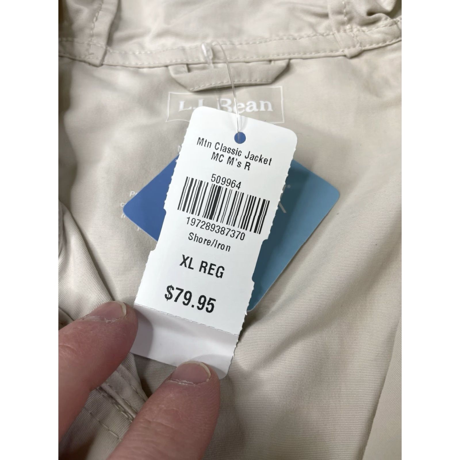 Vintage **LL Bean Men’s XL Classic Windbreaker Jacket** User: **LL Bean Men’s Classic Windbreaker Jacket XL** Size US XL / EU 56 / 4 - 6 Thumbnail