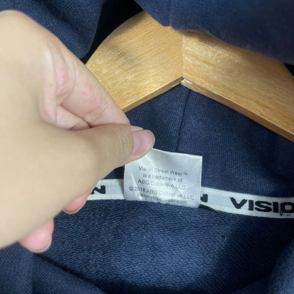 Vision Streetwear Vision Street Wear Logo Hoodie Navy Skate Streetwear Size US M / EU 48-50 / 2 - 6 Thumbnail