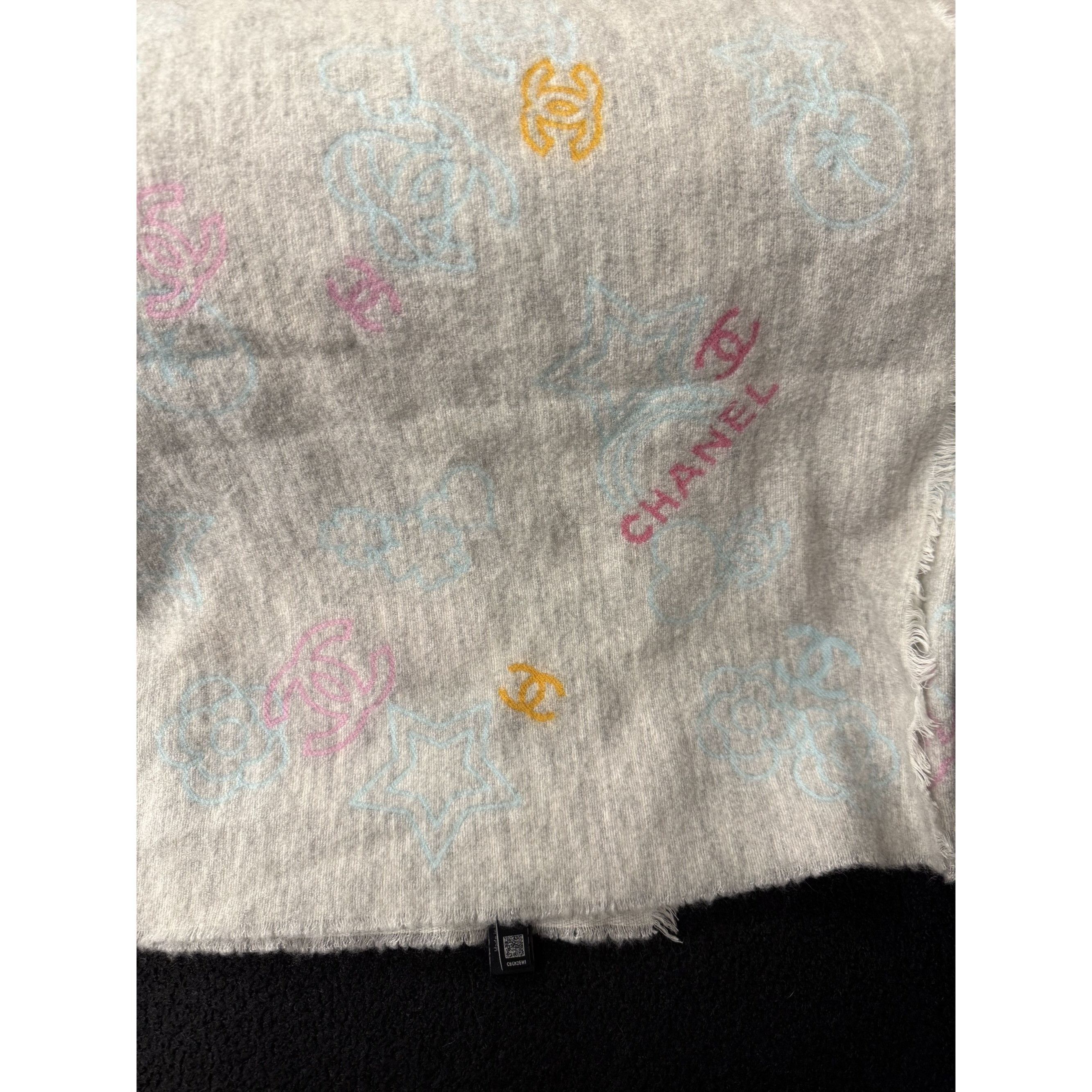 Chanel Chanel Gray Multicolor Logo Pattern Scarf 43% Cashmere 36% W Size ONE SIZE - 8 Thumbnail