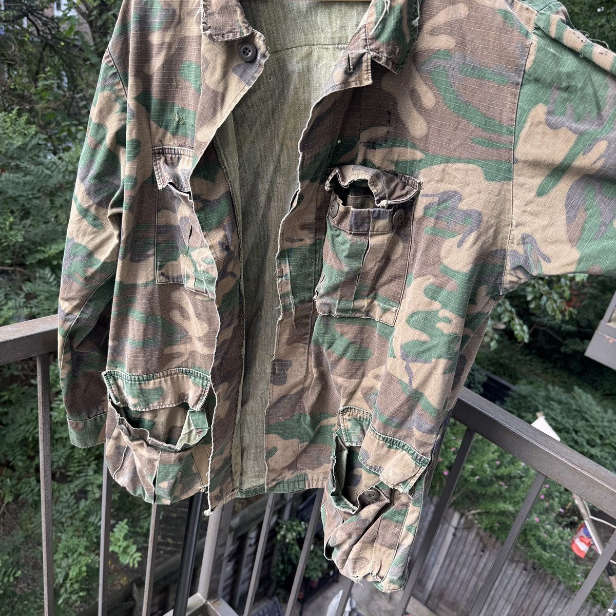 Vintage Thrashed Faded Distressed Camo Cargo Fatigue Shirt ERD Grung Size US L / EU 52-54 / 3 - 5 Thumbnail