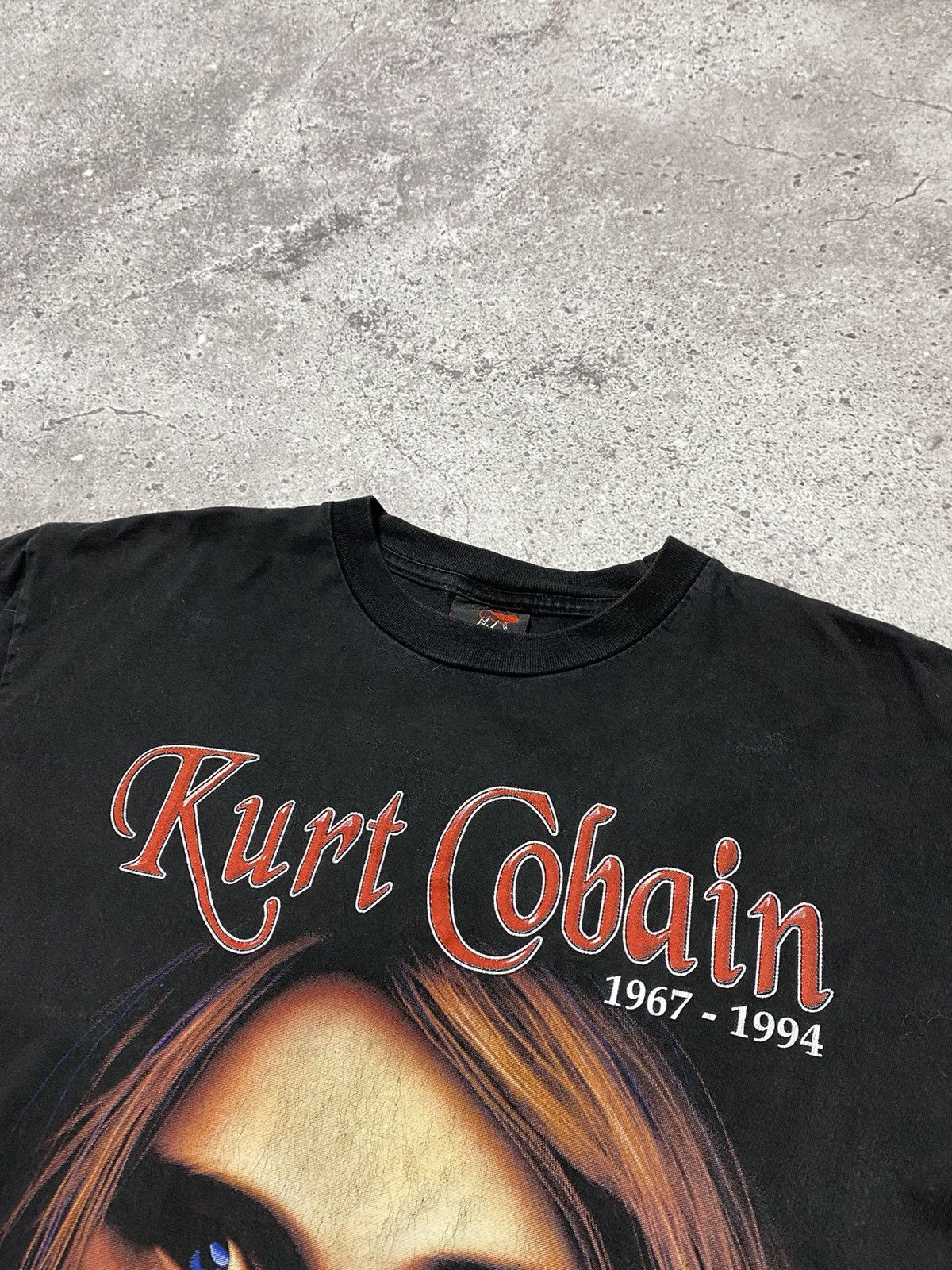 Band Tees Vintage 90-00’s Kurt Cobain 1967-1994 Metallica band Tshirt Size US XL / EU 56 / 4 - 3 Thumbnail