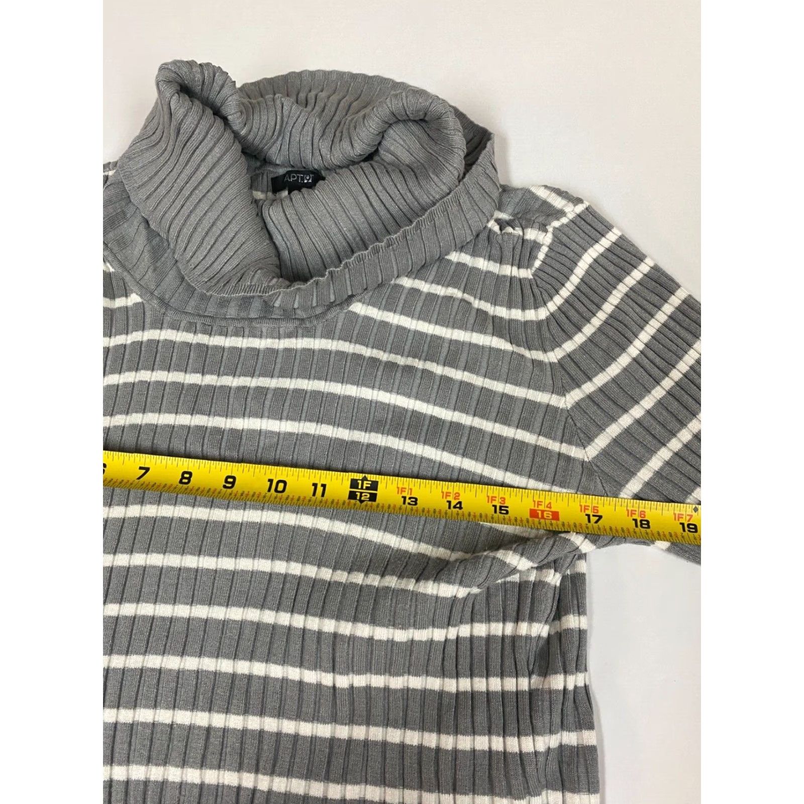 Apt. 9 Apt 9 Womens Sweater XL Gray Pullover Crew Neck Long Balloon Sleeve Button Knit Pullover Modern American Size XL / US 12-14 / IT 48-50 - 6 Thumbnail