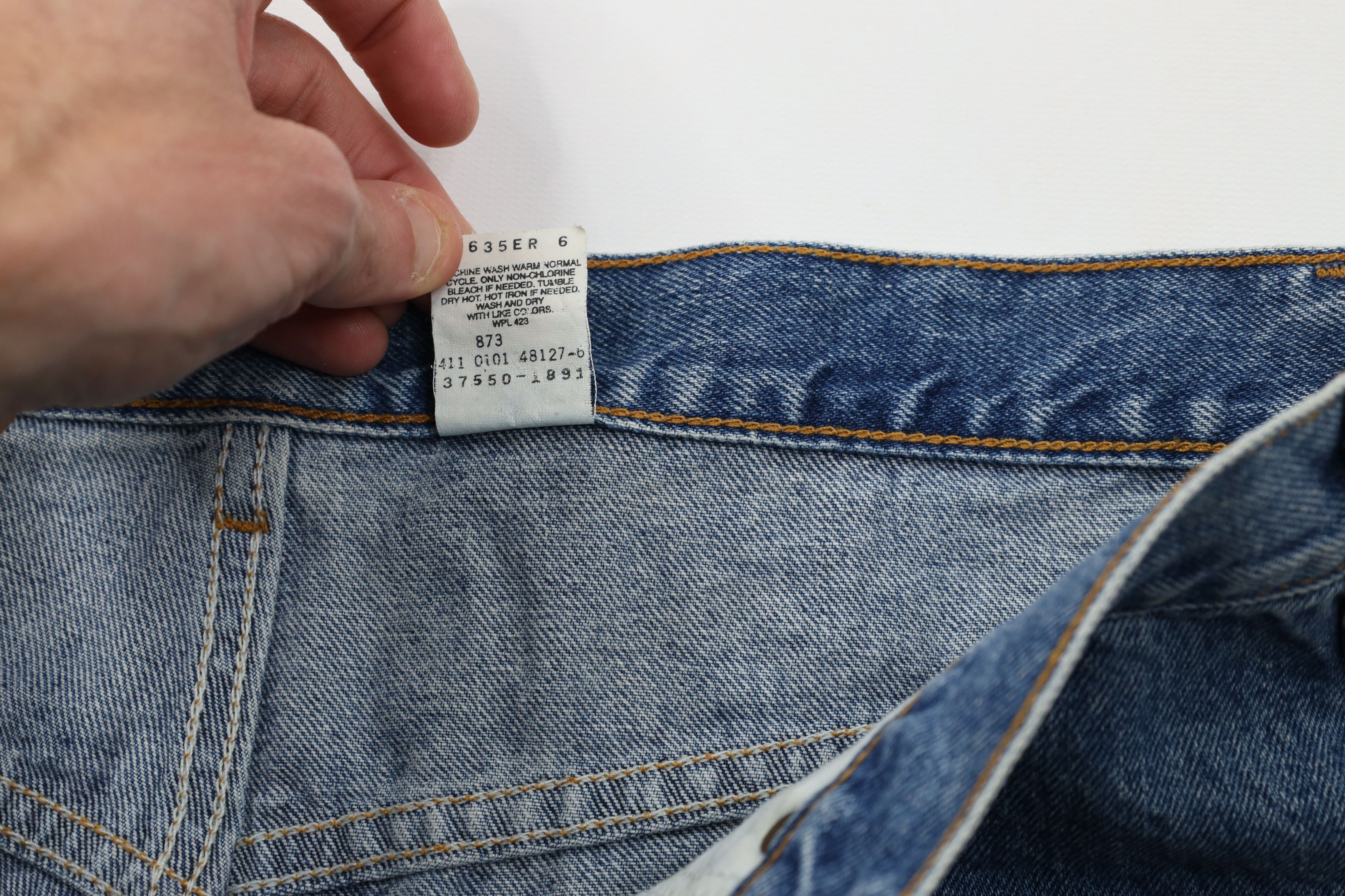 Levi's Vintage Y2K 2001 Levis 550 Fit Above Knee Denim Shorts Size US 38 / EU 54 - 9 Thumbnail