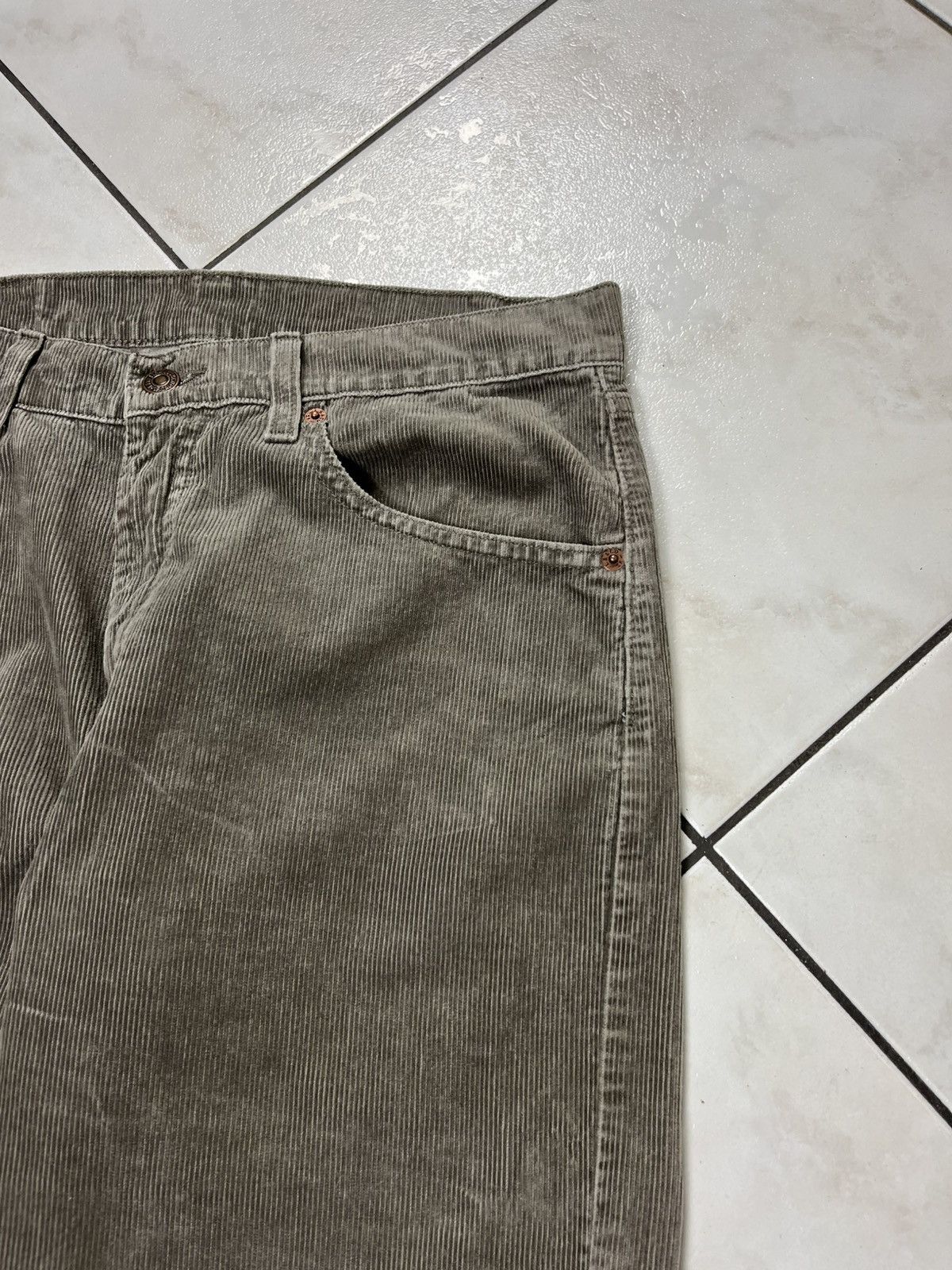 Levi's × Vintage Vintage Levi’s 751 corduroy velvet regular pants trousers Size US 32 / EU 48 - 6 Thumbnail