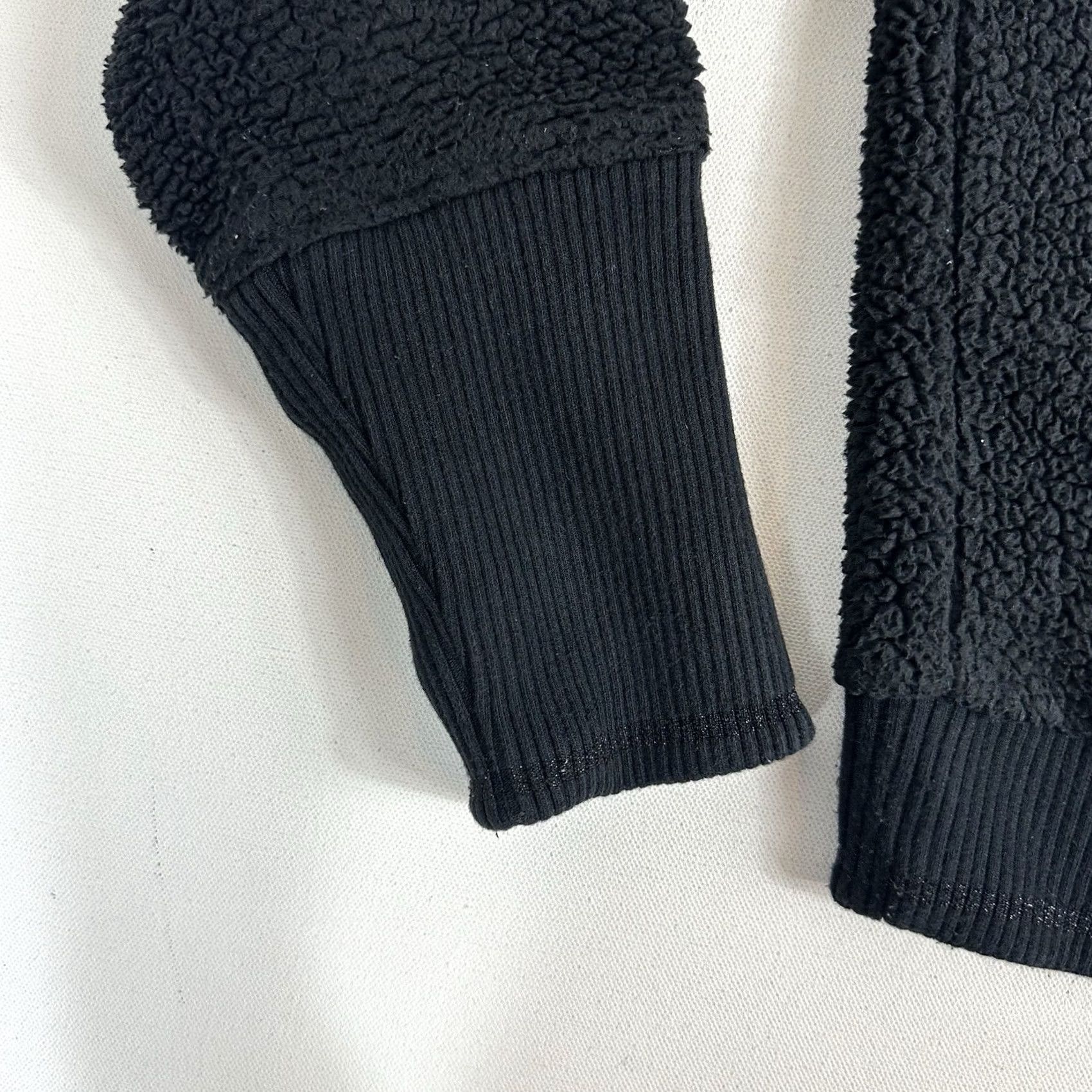 Athleta Athleta Tugga Sherpa Teddy Jacket Full Zip Women’s Black Size M Tree? Size M / US 6-8 / IT 42-44 - 4 Thumbnail