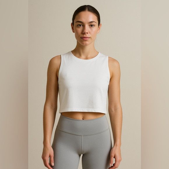 TNA TnAction White Cropped Sleeveless Tank Top Women’s Size L Size L / US 10 / IT 46 - 1 Thumbnail