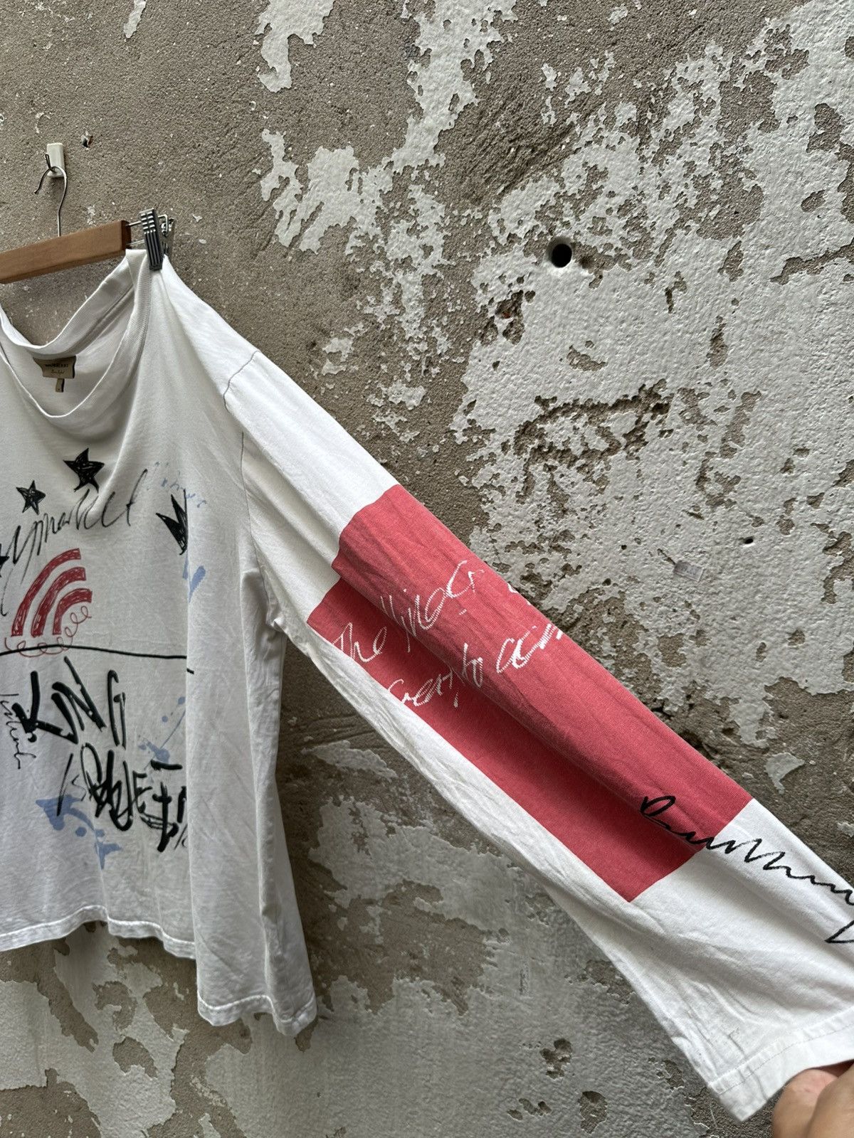 Burberry Authentic Burberry Art Distressed Longsleev Tshirt Size US M / EU 48-50 / 2 - 4 Thumbnail