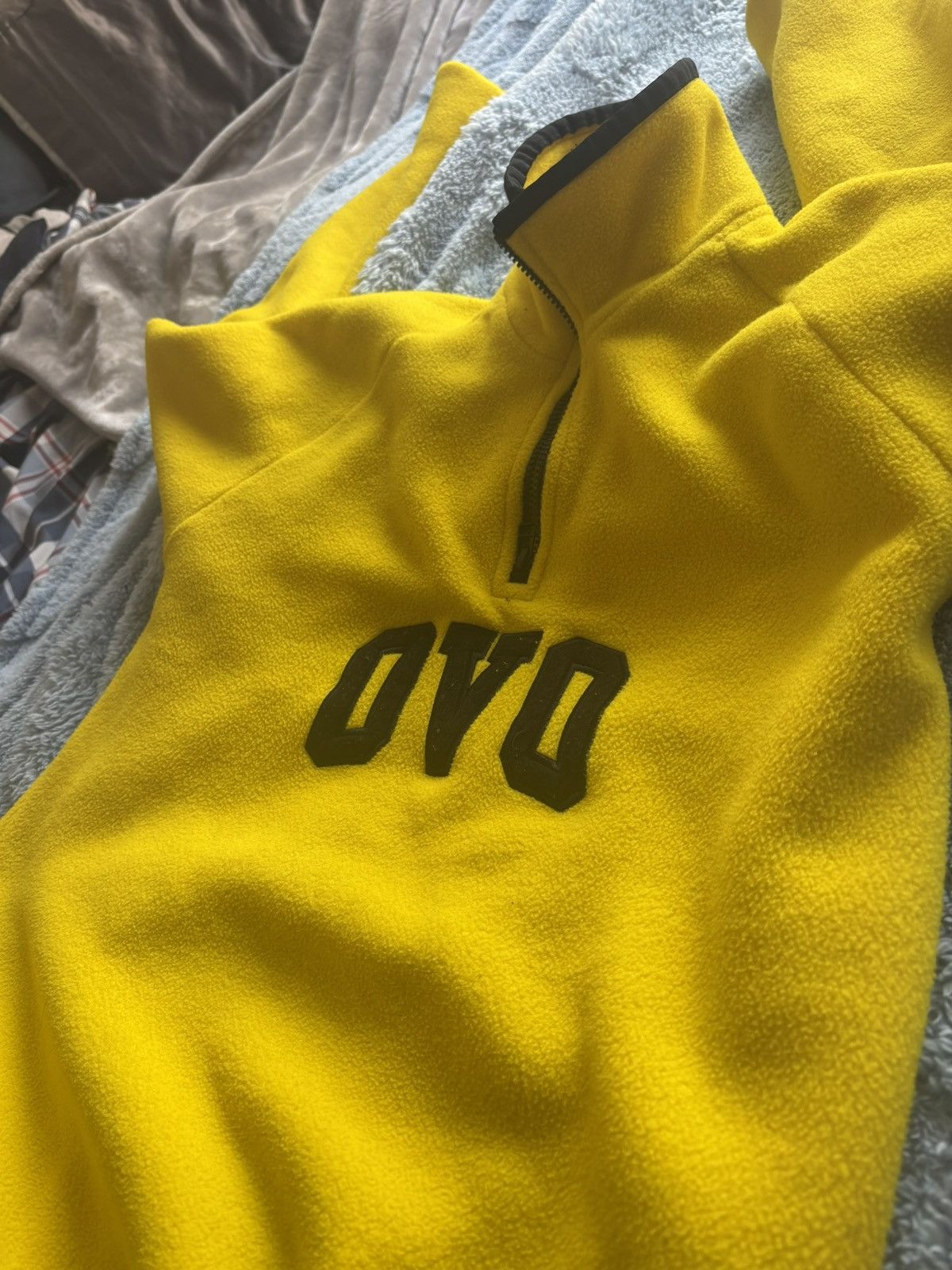 October's Very Own OVO quarter zip fuzzy size small Size US S / EU 44-46 / 1 - 2 Thumbnail