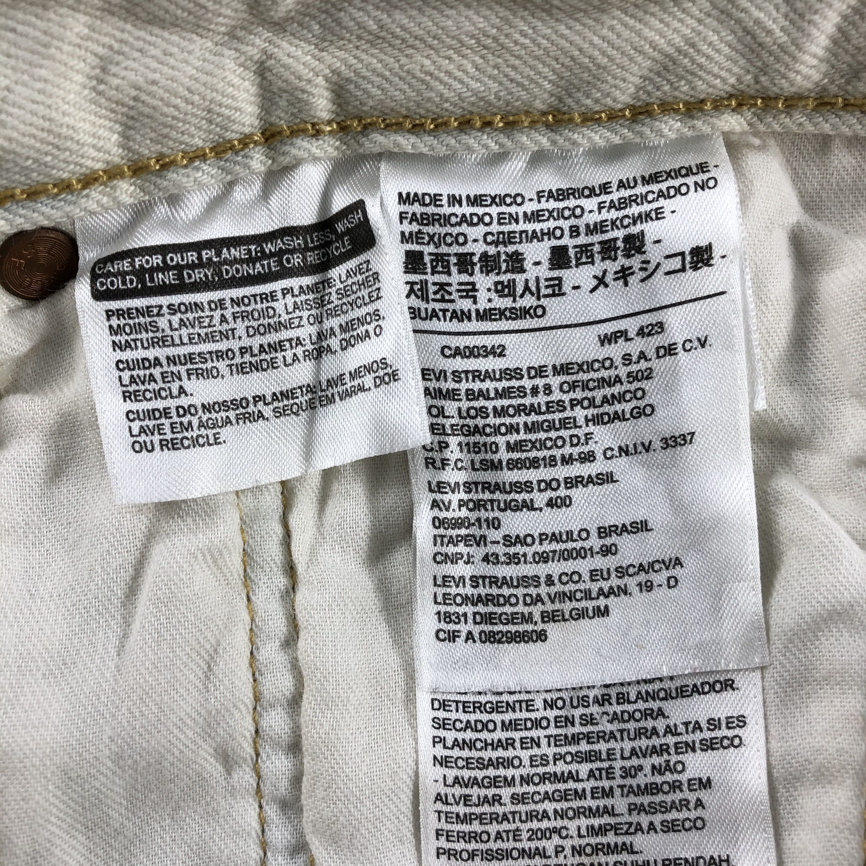 Levi's Vintage Levis 501 Jeans-J2247 Size US 37 - 15 Thumbnail