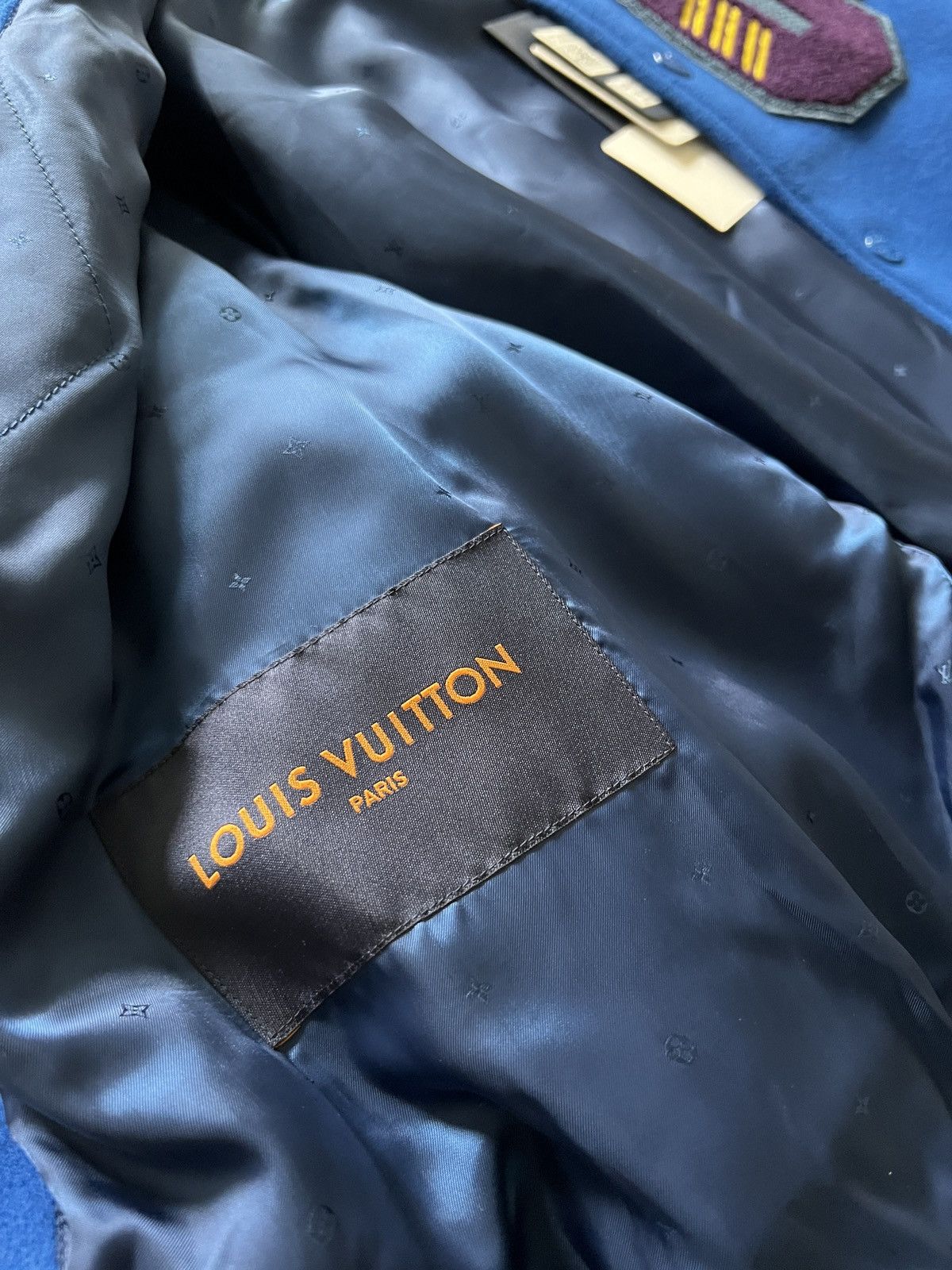 Louis Vuitton Wizard of OZ SS19 Plain Rainbow Varsity Jacket - EU 54 Size US L / EU 52-54 / 3 - 15 Thumbnail