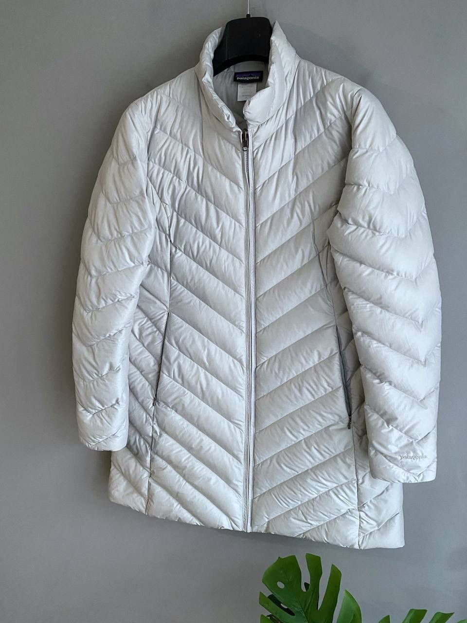 Patagonia Patagonia Down Women's Gray Puffer Jacket, Size XL Size XL / US 12-14 / IT 48-50 - 2 Thumbnail
