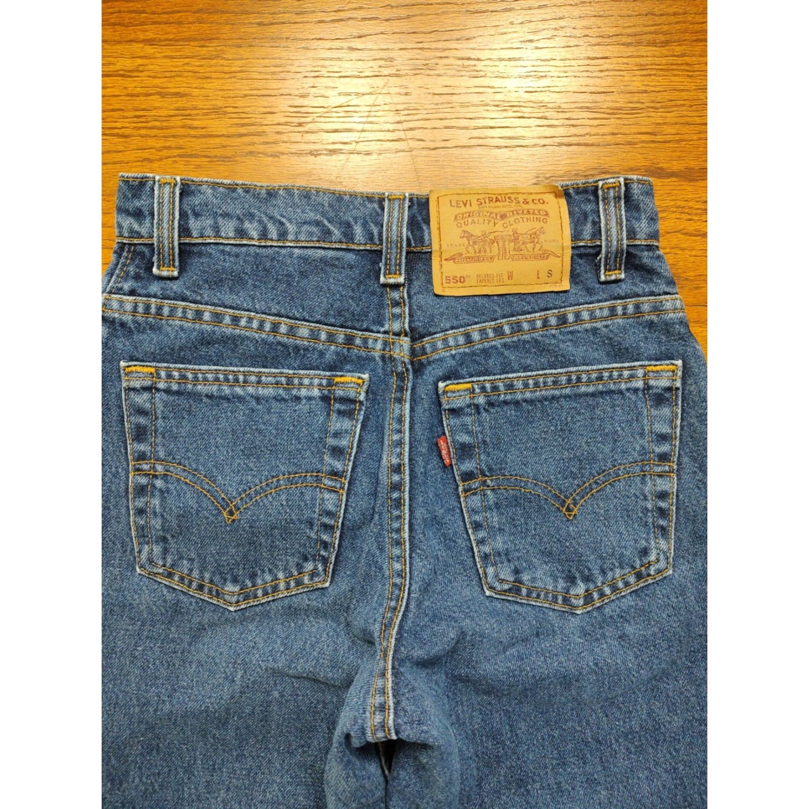 Levi's VINTAGE Levi's Jeans 550 USA Relaxed Tapered Womens 25x29 Zip 29 Inseam Blue 100% Cotton 90s Retro USA Size 42" / US 20 - 2 Thumbnail