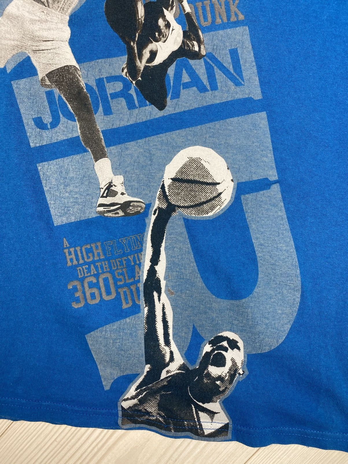 Jordan Brand RARE Air Jordan flight vintage reflective t-shirt Size US M / EU 48-50 / 2 - 10 Thumbnail