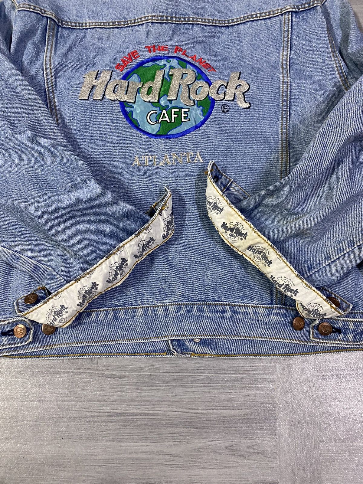 Hard Rock Cafe Vintage Hard Rock Cafe Atlanta Save The Planet Denim Jacket Size US L / EU 52-54 / 3 - 10 Thumbnail