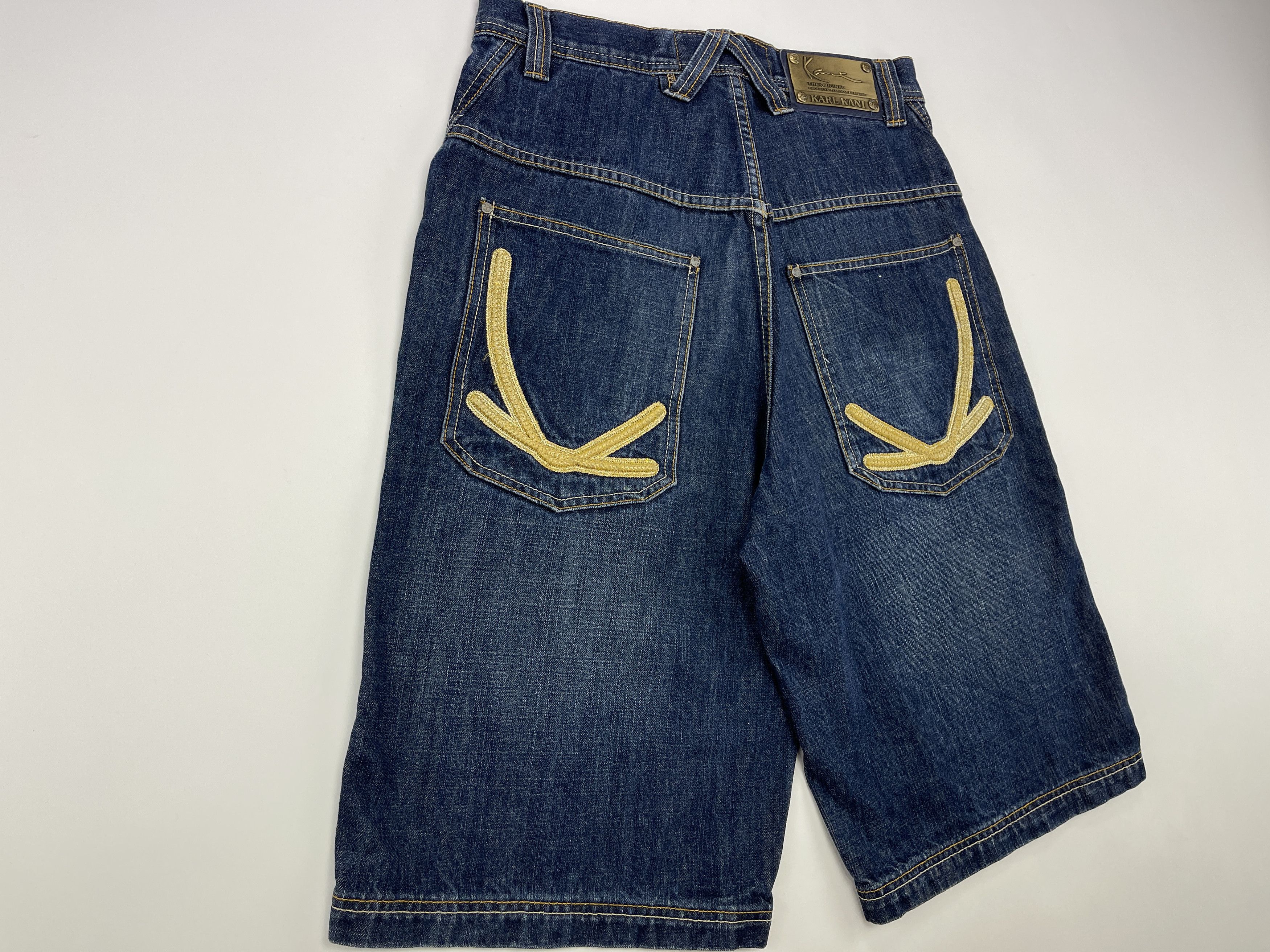 Karl Kani KARL KANI shorts, vintage hip hop baggy jeans, 90s size W 30 Size US 30 / EU 46 - 2 Thumbnail
