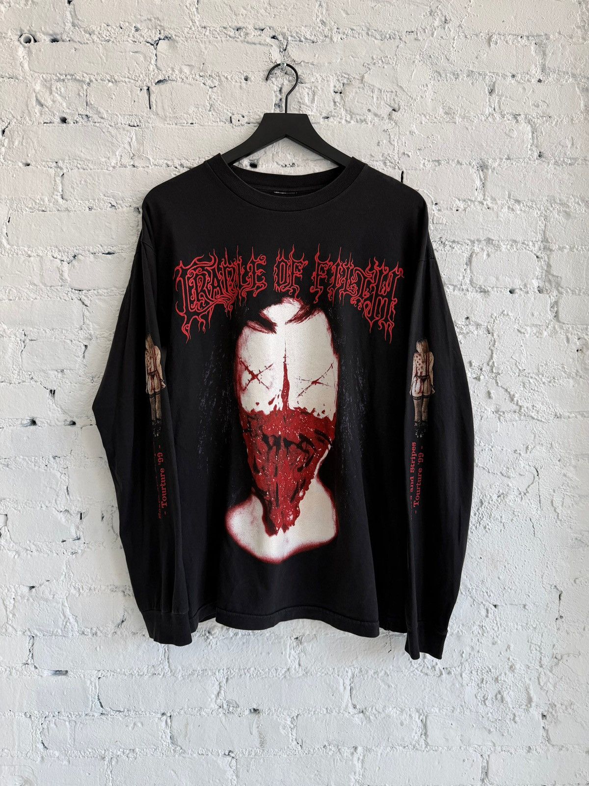Vintage 1999 CRADLE OF FILTH ‘TEARING THE FACE OFF THE U.S…’ L/S TEE Size US L / EU 52-54 / 3 - 1 Thumbnail