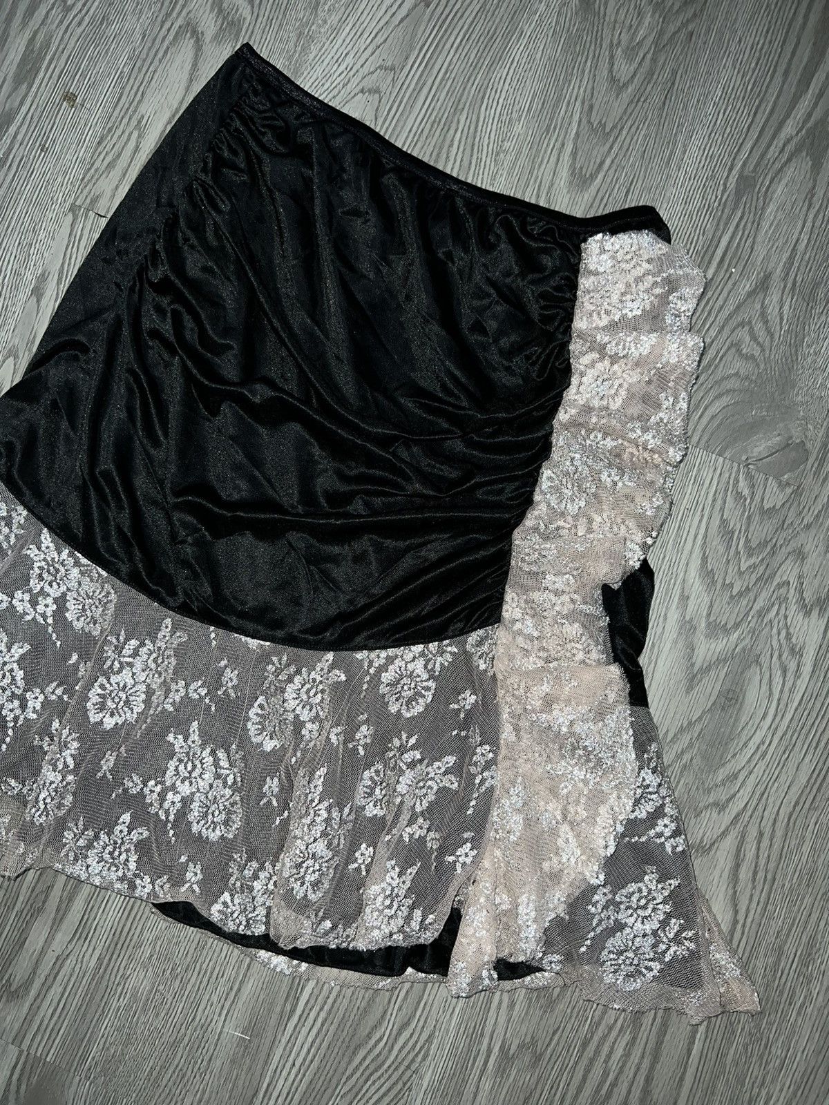 Japanese Brand Lace Mini skirt 🌸💖 Size 25" / US 0 / IT 36 - 9 Thumbnail