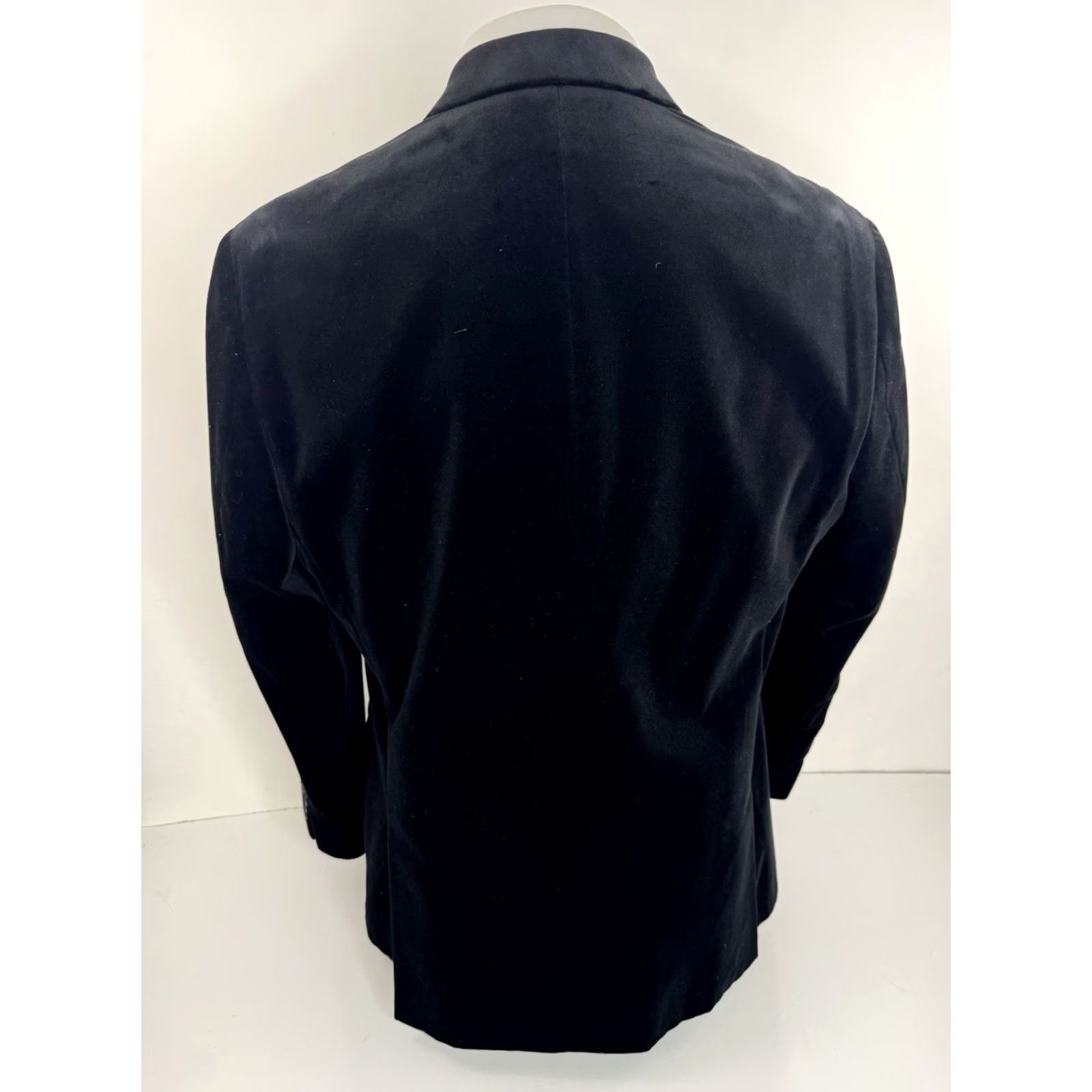 Banana Republic VINTAGE Banana Republic Italian Fabric VELVET Blazer Tux 44 R Jacket EXCELLENT Ban ana Republic Blazer 44 Black Mens Velvet Blazer Size 44R - 4 Thumbnail