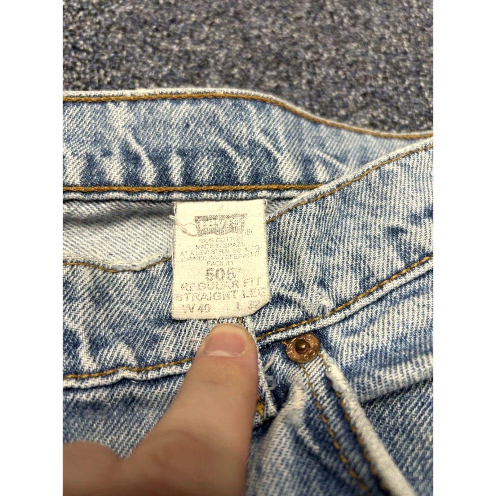 Levi's VINTAGE Levi's 505 Jeans Mens 40X32 Denim Blue Regular Straight 5-Pocket N2 90s Grunge Rock Distressed Workwear Medium Wash Beige? Size US 40 / EU 56 - 4 Thumbnail