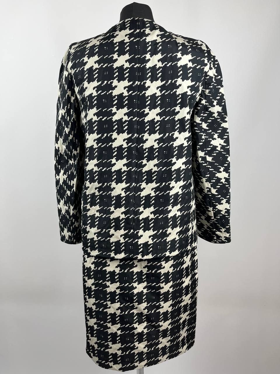 Weekend Max Mara Weekend Max Mara Houndstooth Skirt Suit Set Size M / US 6-8 / IT 42-44 - 3 Thumbnail