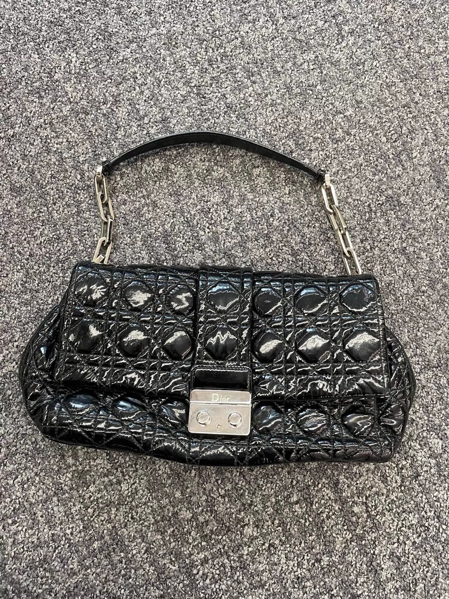 Dior Dior black patent leather quilted chain arm bag 10y Size ONE SIZE - 1 Thumbnail