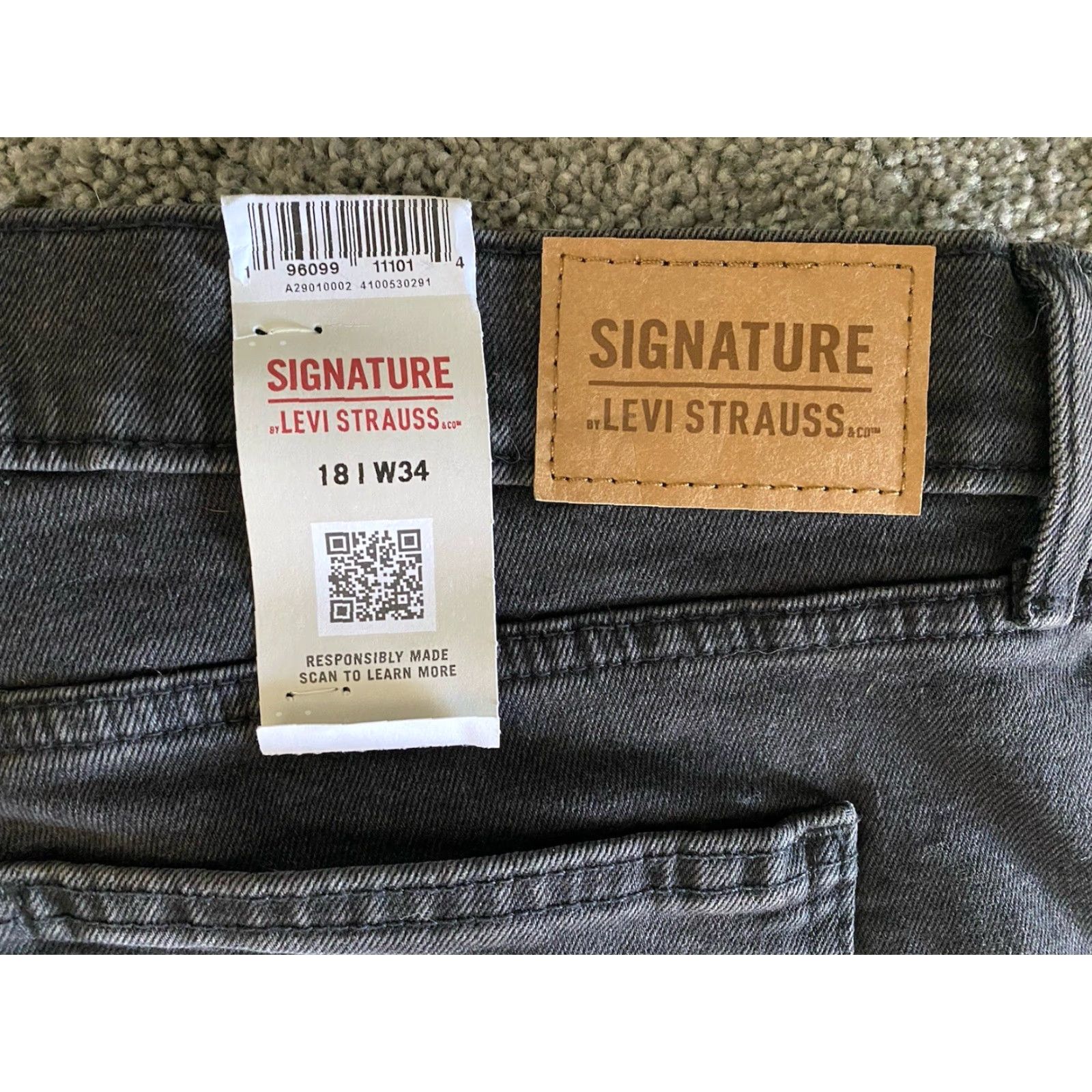 Levi's **Levi's Heritage Kick Boot Jean Women's Size 18 W34 Black** User: Levi's Heritage Kick Boot Jean Women's Size 18 W34 Black Size 40" / US 18 - 5 Thumbnail