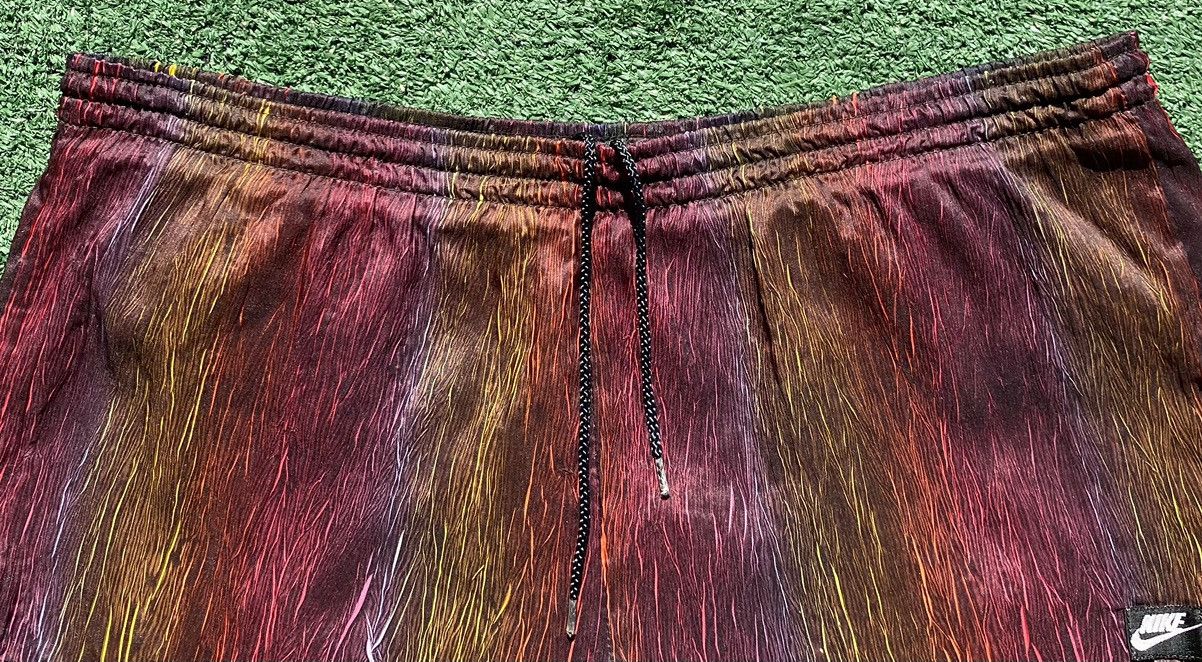 Nike Rare Vintage 90’s Nike Ribbed Rainbow Sprinter Shorts Large Size US 36 / EU 52 - 3 Thumbnail