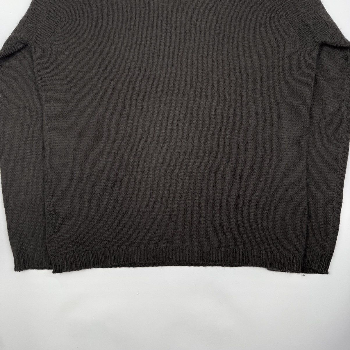 Gucci Gucci By Tom Ford Brown Angorra/Silk Knit V-Neck Pullover Size US M / EU 48-50 / 2 - 7 Thumbnail