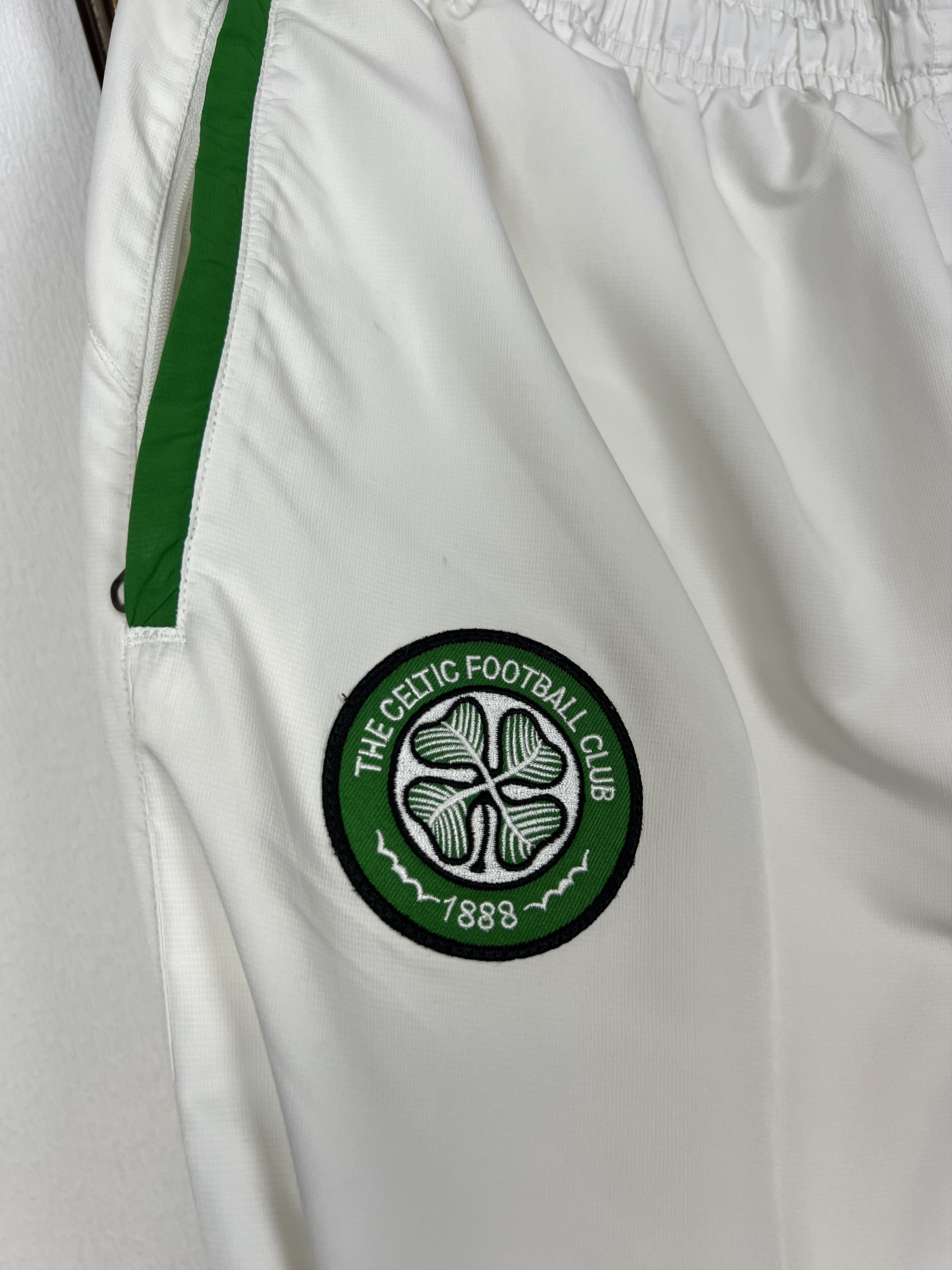 Nike Vintage Nike Celtic Football Set Soccer Suit Track Jacket Size US XXL / EU 58 / 5 - 14 Thumbnail