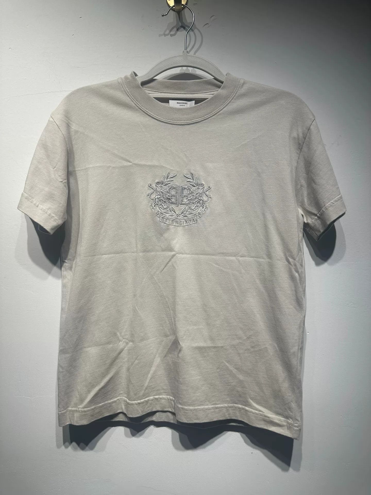 Balenciaga Balenciaga Retro Embroidered Gray T-Shirt S Women Size S / US 4 / IT 40 - 1 Thumbnail