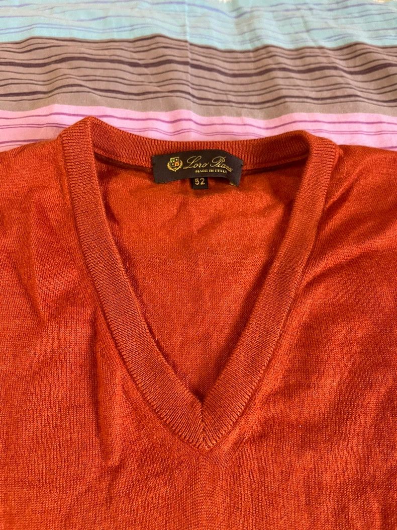 Loro Piana LORO PIANA V-neck knit sweater Size US L / EU 52-54 / 3 - 3 Thumbnail