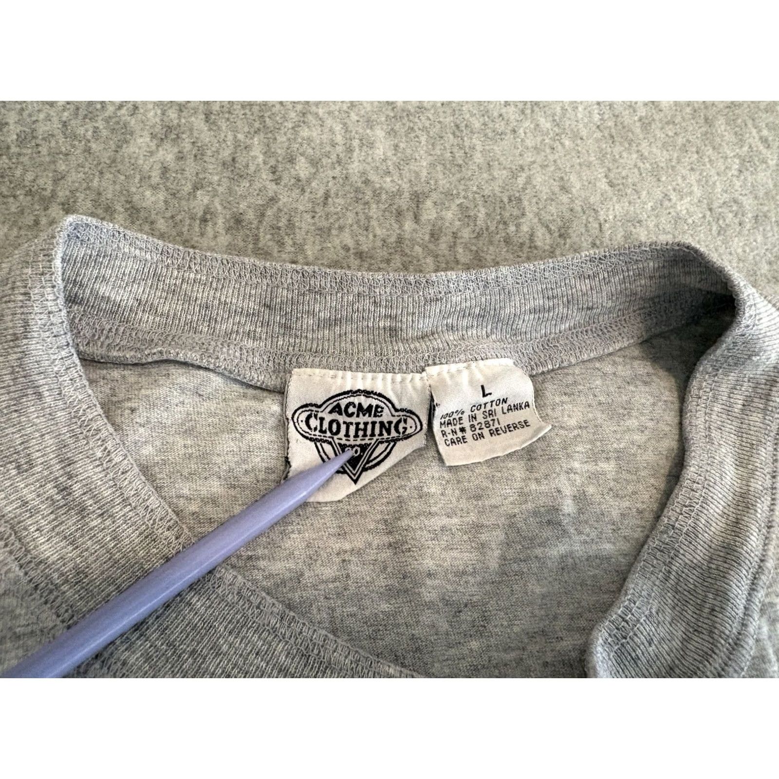 Vintage VINTAGE Acme Looney Tunes Long Sleeve Shirt Bugs Bunny Daffy Duck Large Gray 1990s Men's T-Shirt Size US L / EU 52-54 / 3 - 3 Thumbnail