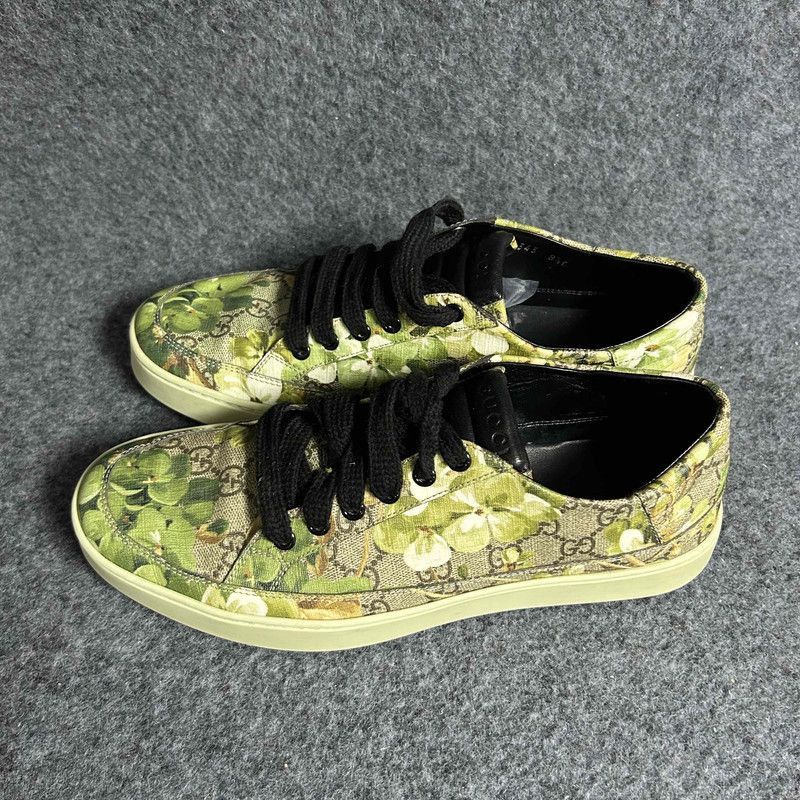 Gucci Gucci GG Supreme Low 'Blooms Print' Sneakers Size US 9.5 / EU 42-43 - 1 Thumbnail