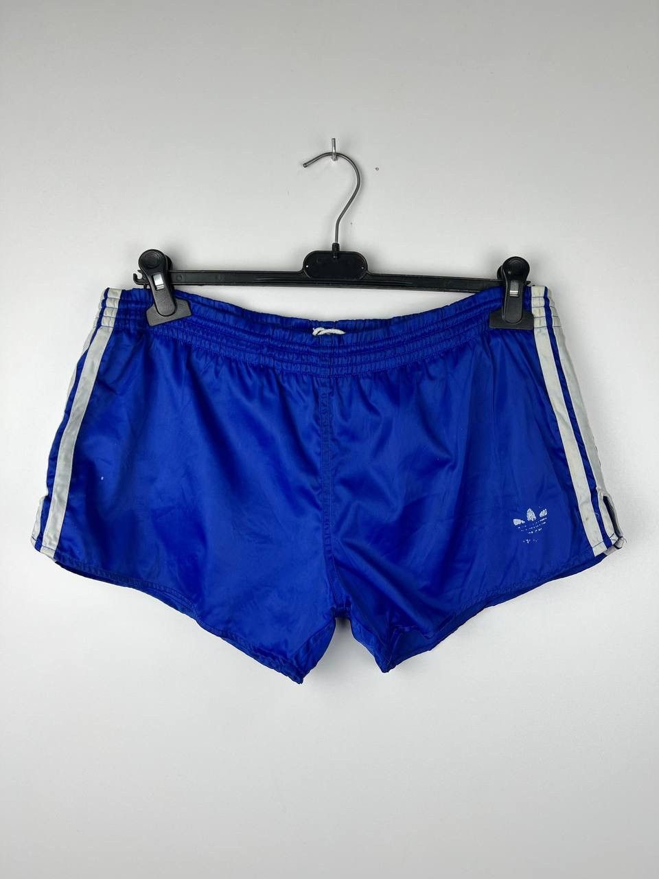 Vintage Adidas 90s vintage shorts size M/32 Size US 32 / EU 48 - 1 Thumbnail