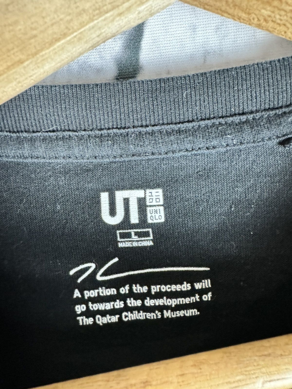 Uniqlo Jeff Koons rabbit stainless steel art uniqlo size L | Grailed