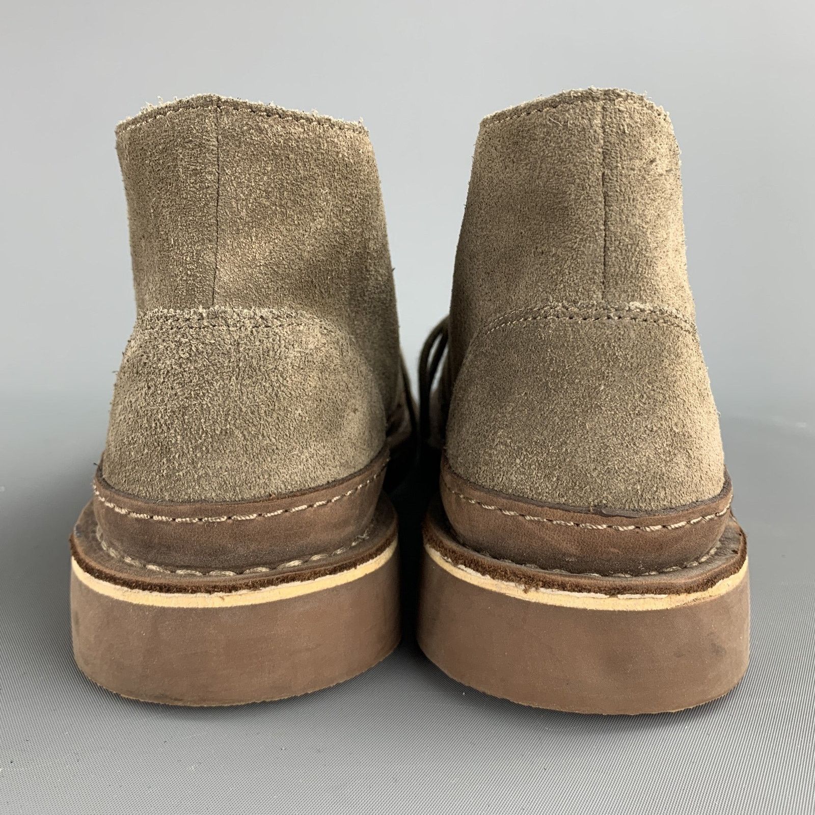 Clarks CLARKS Size 7 Taupe Suede Lace Up Chukka Boots Size US 7 / EU 40 - 5 Thumbnail