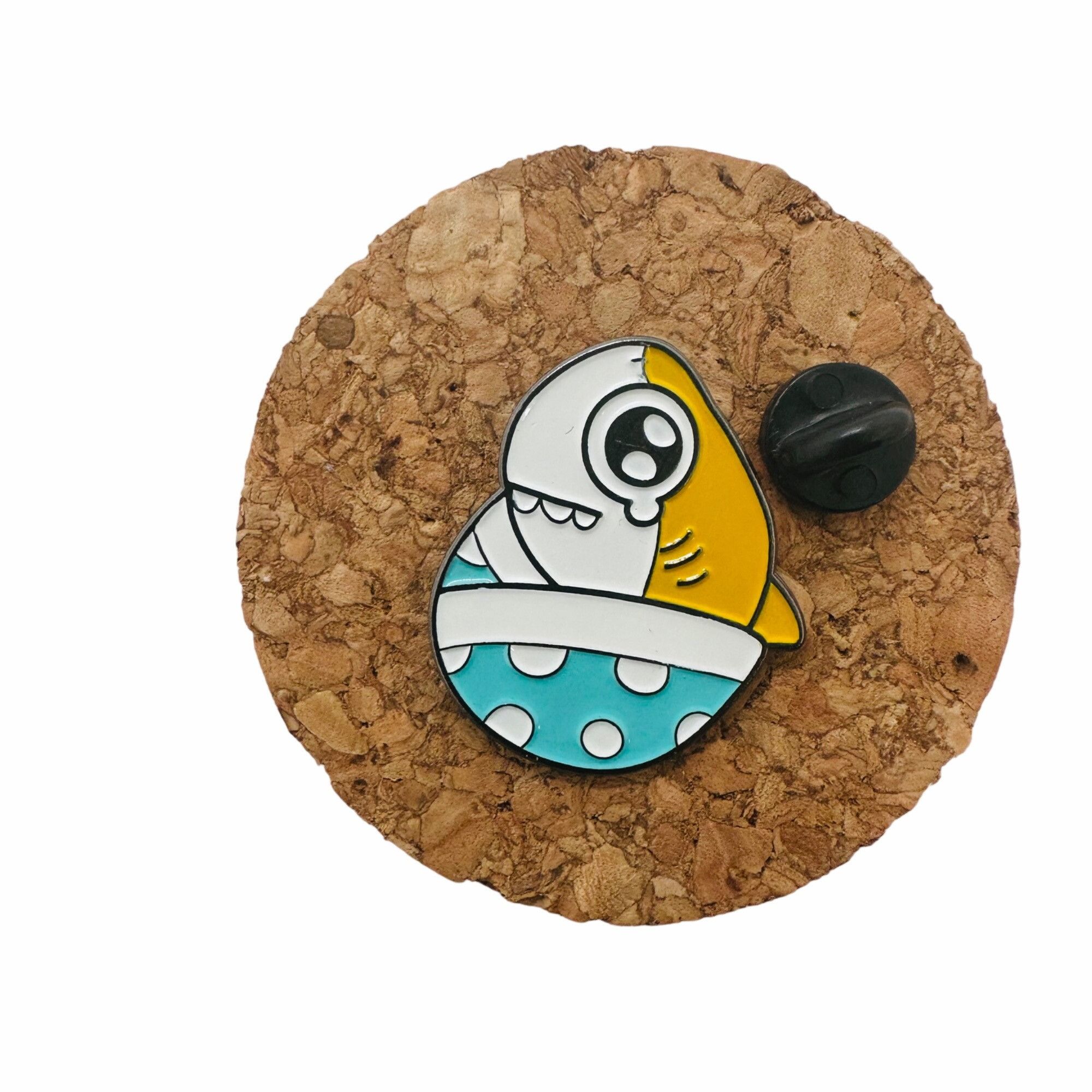 Other ✨Enamel Brooch Spot Shark Pin Yellow Blue Animal Sea Life Wh Size ONE SIZE - 2 Thumbnail