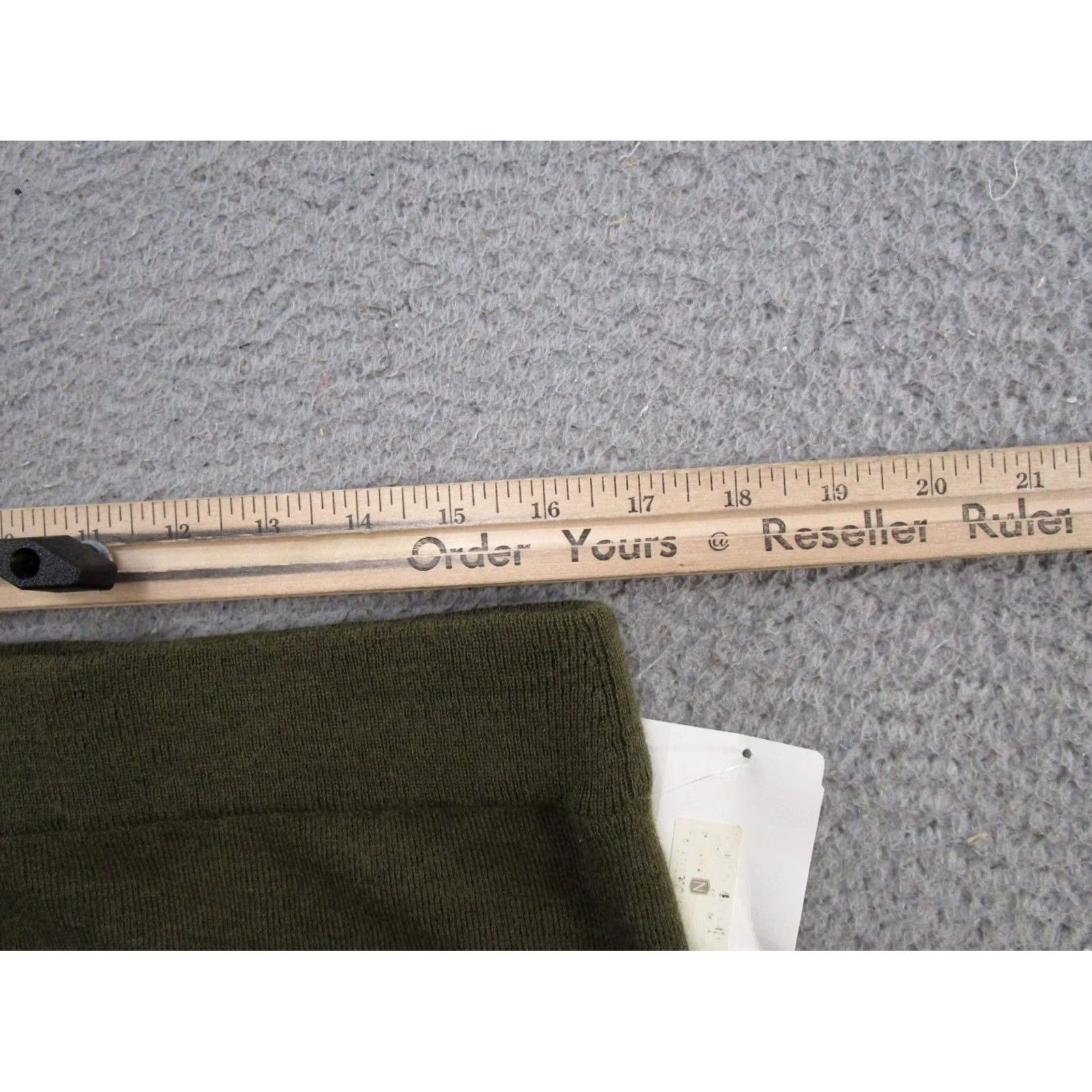 Eileen Fisher NWT Eileen Fisher Pants Womens M Washable Wool Crepe Straight Leg Caper Green Size 32" / US 10 / IT 46 - 4 Thumbnail