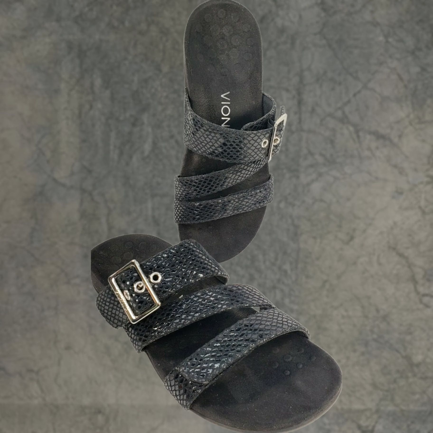 Vionic Vionic Skylar Womens Strappy Slide Sandals Black Buckle Shaped Insole Sz 6M Size US 6 / IT 36 - 1 Thumbnail
