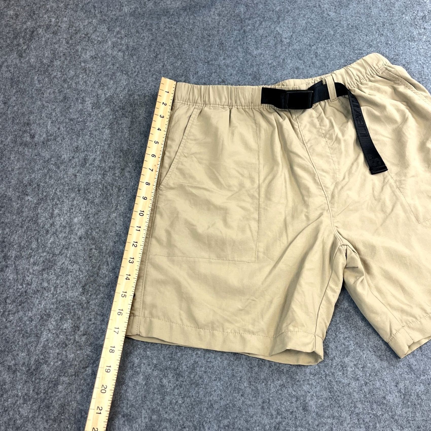 Levi's Levi's Mens Shorts Bermuda Regular Beige Pocket Pockets Logo Vil Medium? Size US 31 - 3 Thumbnail