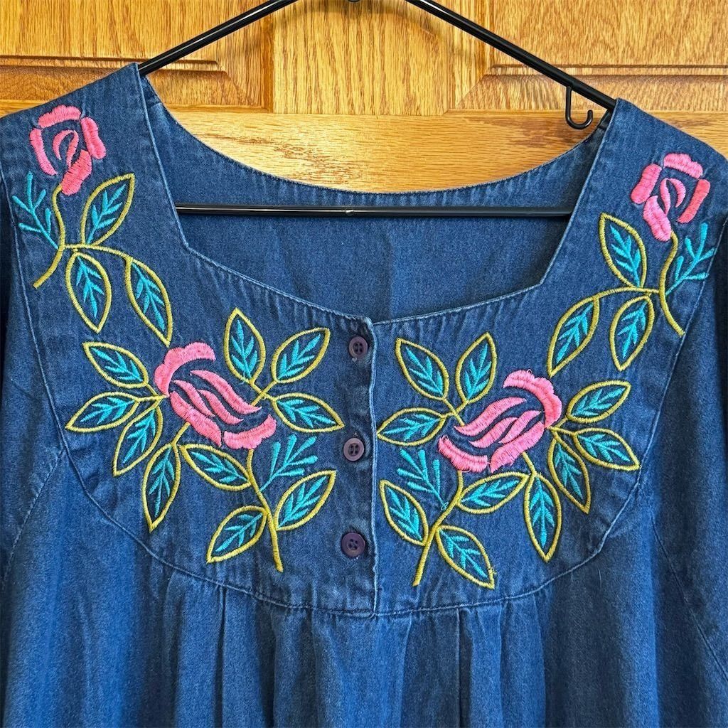 Other Naqui New York Women's 1X Denim Muumuu Dress Floral Embroid Size XL / US 12-14 / IT 48-50 - 4 Thumbnail